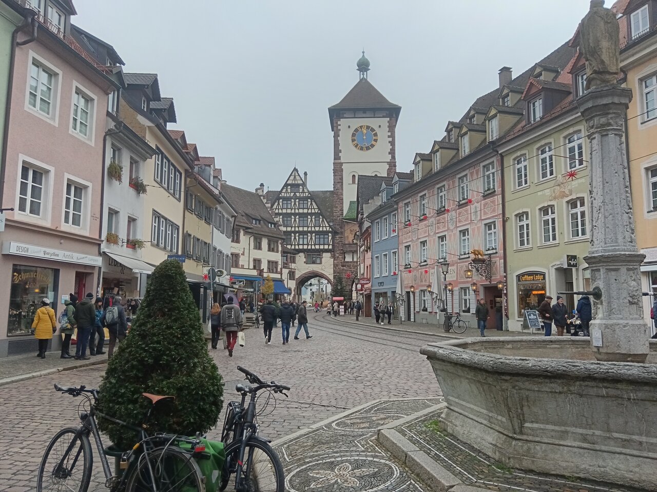 Oberlinden Street und Schwaben Gate
